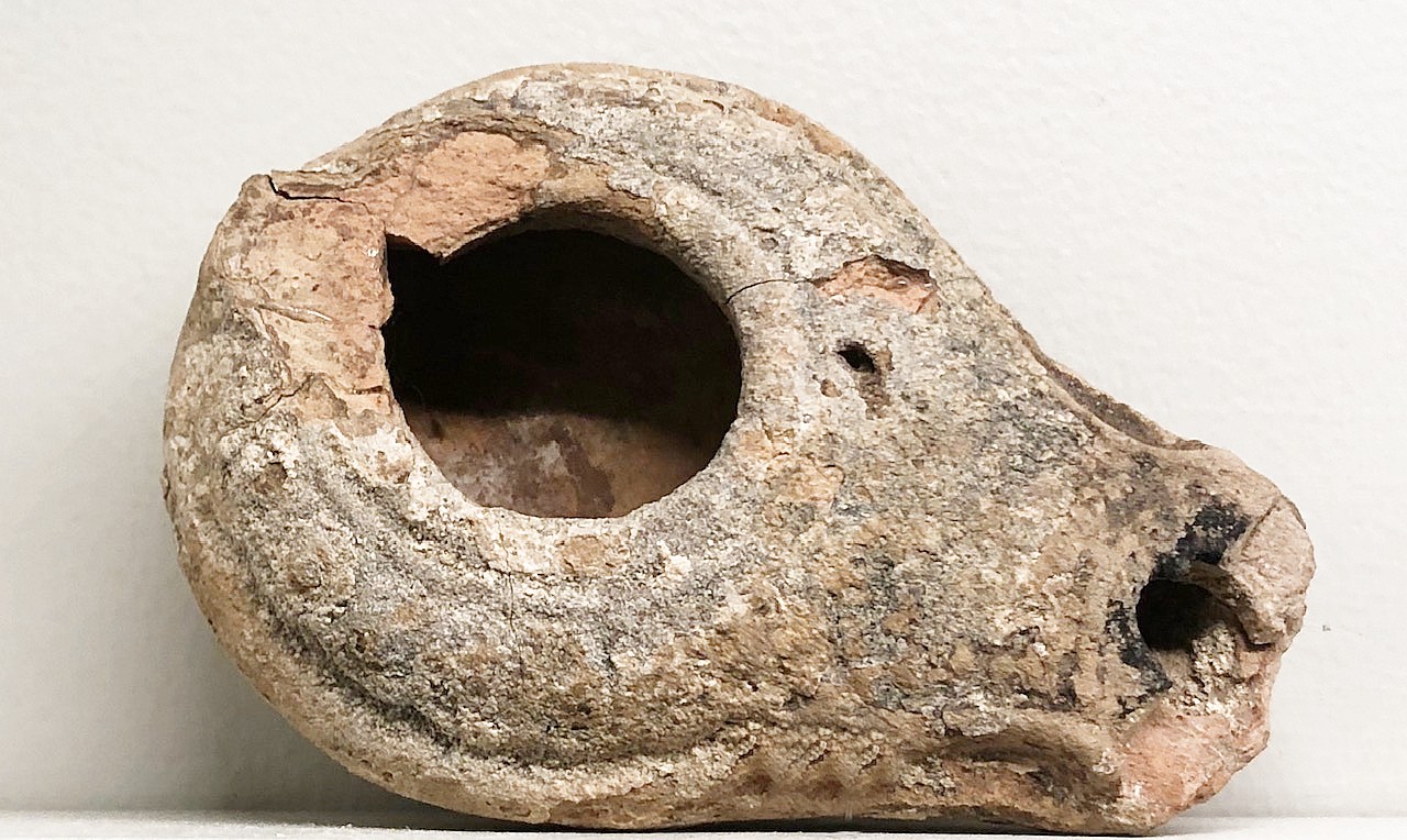 1. Roman Oil Lamp.jpg