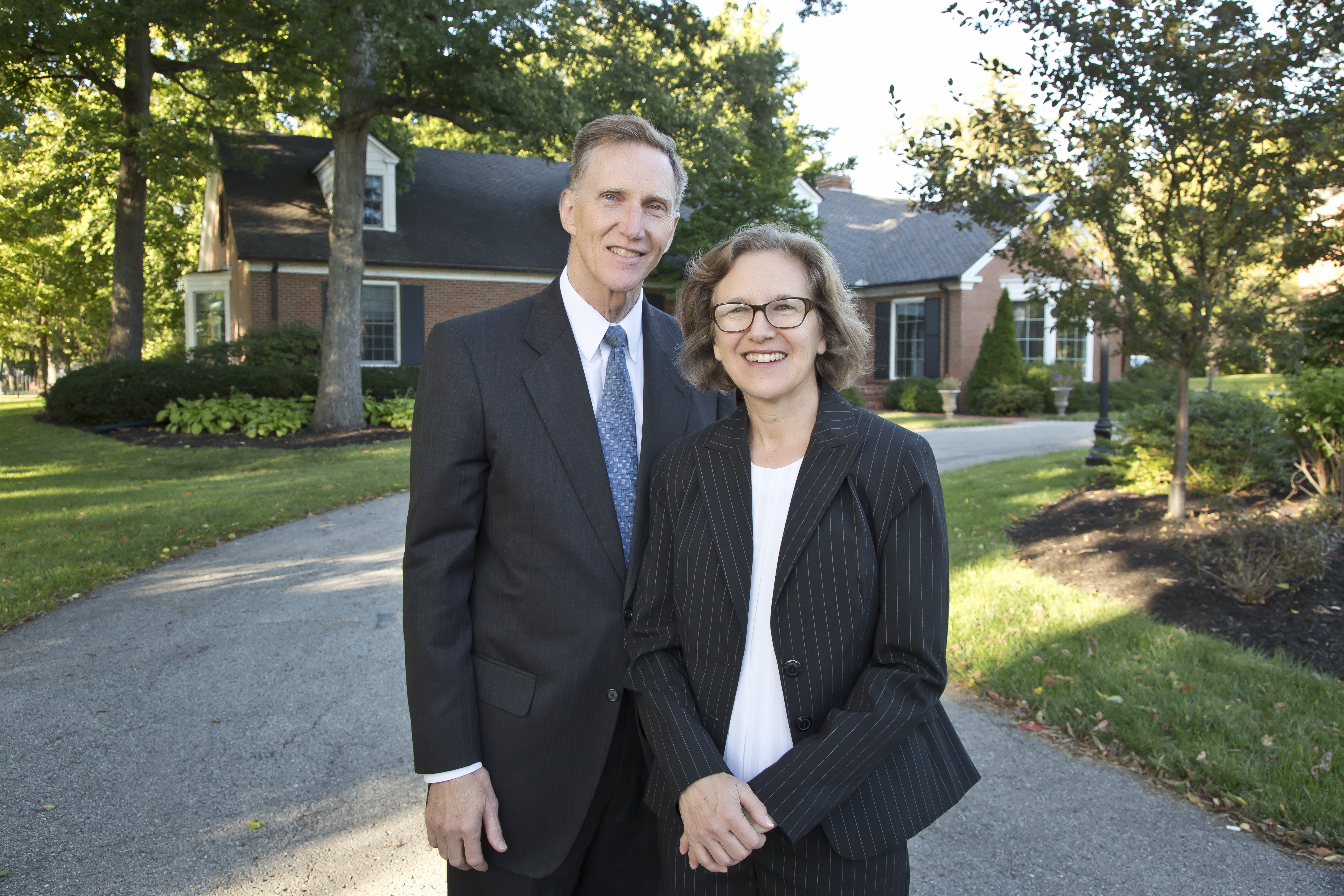 ART_4374RHN-Pres John Pistole & wife Kathy Harp--Boyes House-9-27-2016.jpg